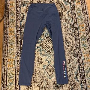 Lululemon x Peloton Align 25”